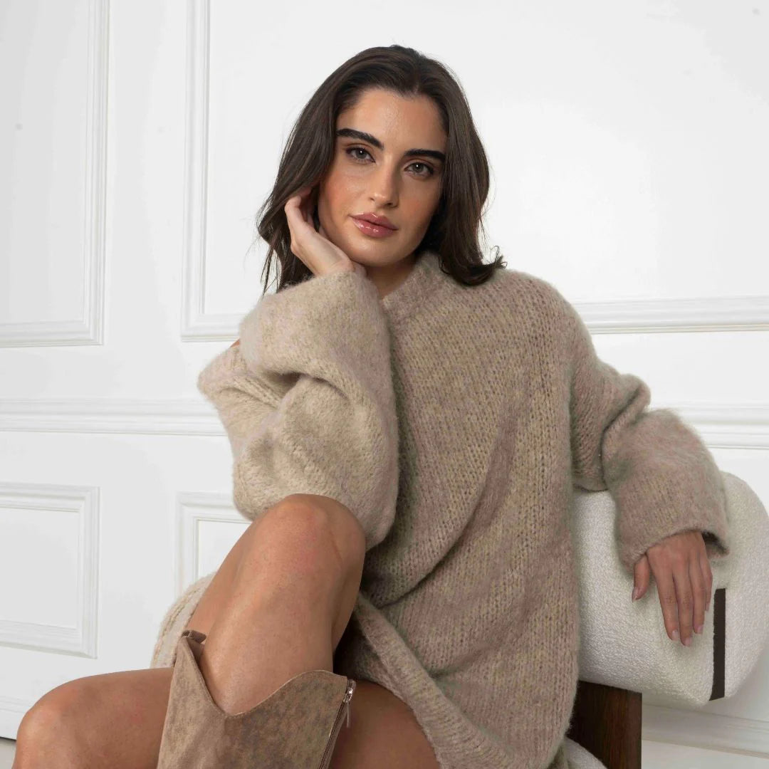 Elena - Vestido tipo suéter ultrasuave con hombros descubiertos