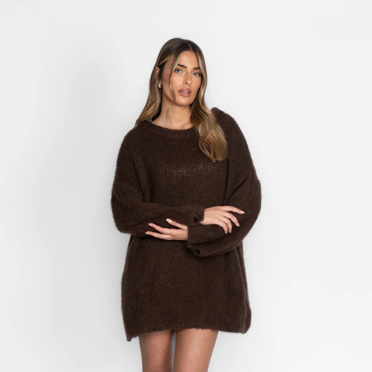 Elena - Vestido tipo suéter ultrasuave con hombros descubiertos